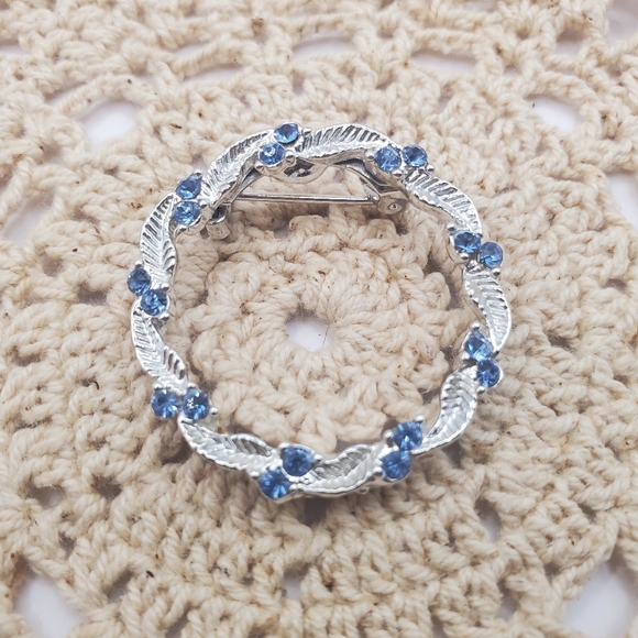 Gerry's Circle Brooch - Picture 4 of 4